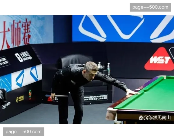 庞俊旭面对罗伯逊轰出一杆破百两杆50+ 暂时4-5落后